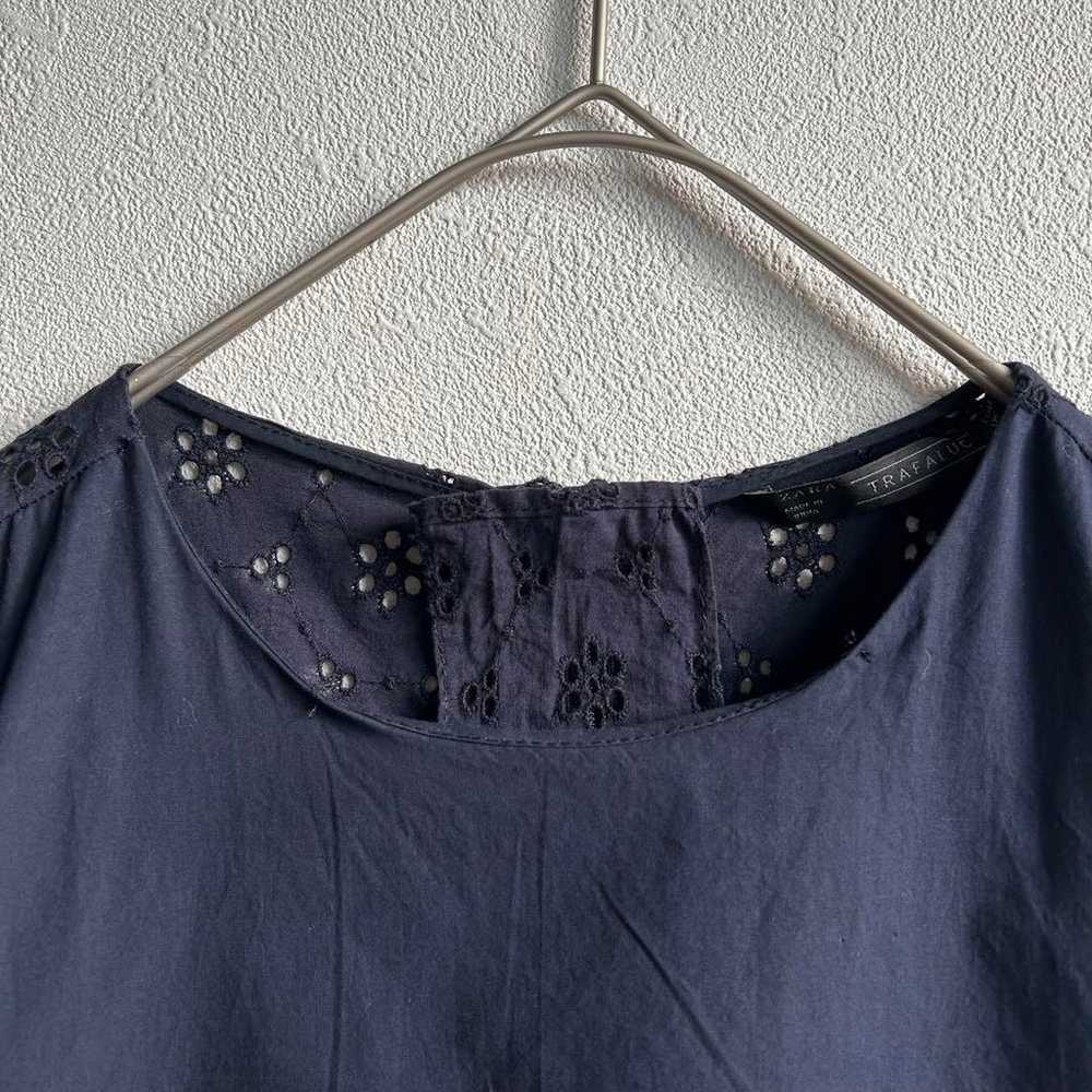 【ZARA】ZARA Sleeveless Blouse with Eyelet Embroide… - image 3