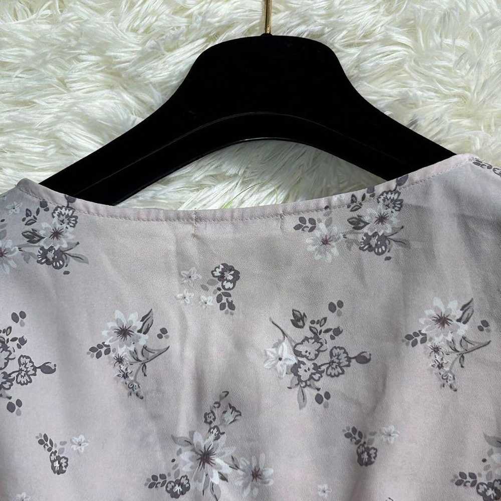 C.O.L.Z.A (M) Blouse Purple Floral V-Neck Elegant… - image 5