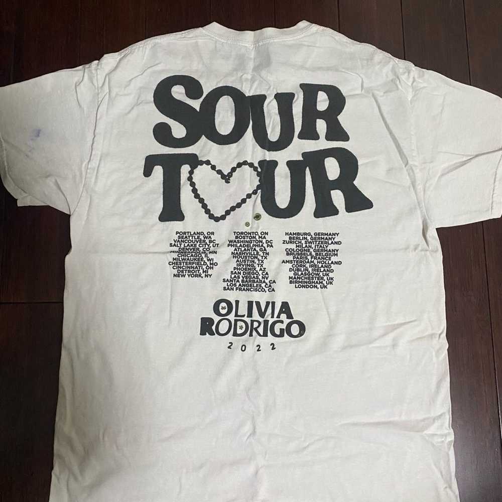 olivia rodrigo sour tour t-shirt - image 2