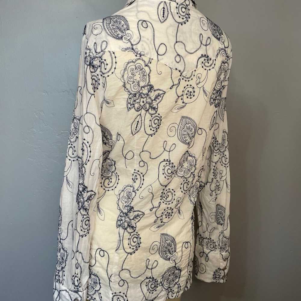 Vtg Roper Shirt Womans Large Floral White Blue Em… - image 2