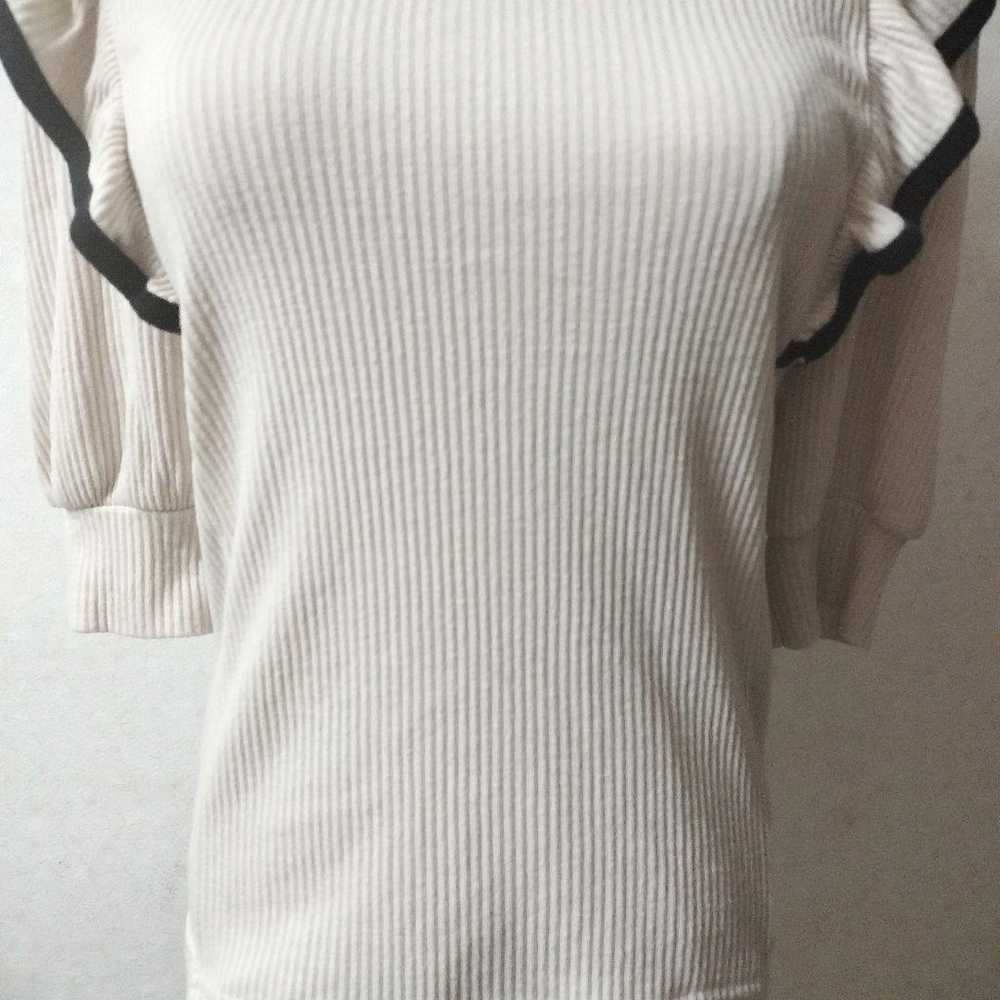 Les Poires Crew Neck Frill Shoulder 3D Stripe Pul… - image 7