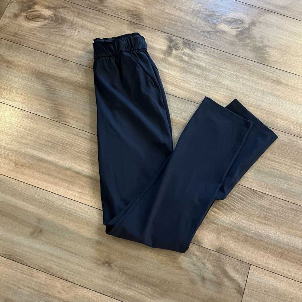 Lululemon Lululemon Dark Navy Synch Waist Casual … - image 1