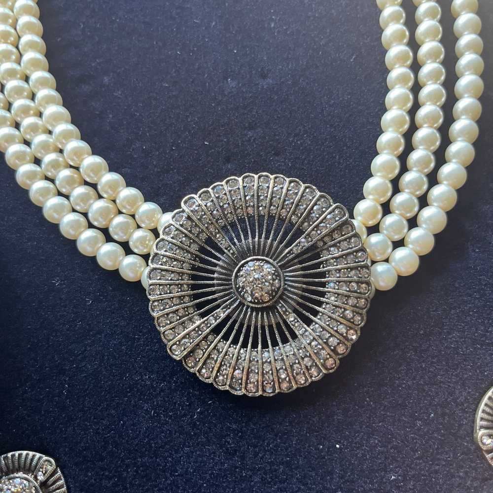 HEIDI DAUS THREE STRAND PEARL AND DIAMANTE NECKLA… - image 3