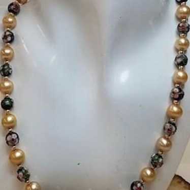 Vintage 14k gold cloisonné pearl necklace - image 1