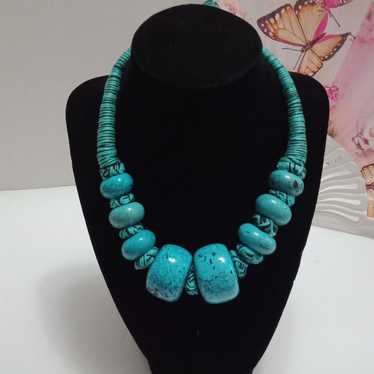 Vintage Faux Turquoise Beaded necklace - image 1