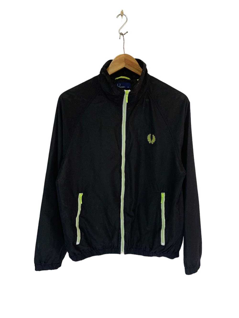 Fred Perry Fred Perry Windbreaker Light Jacket - image 3