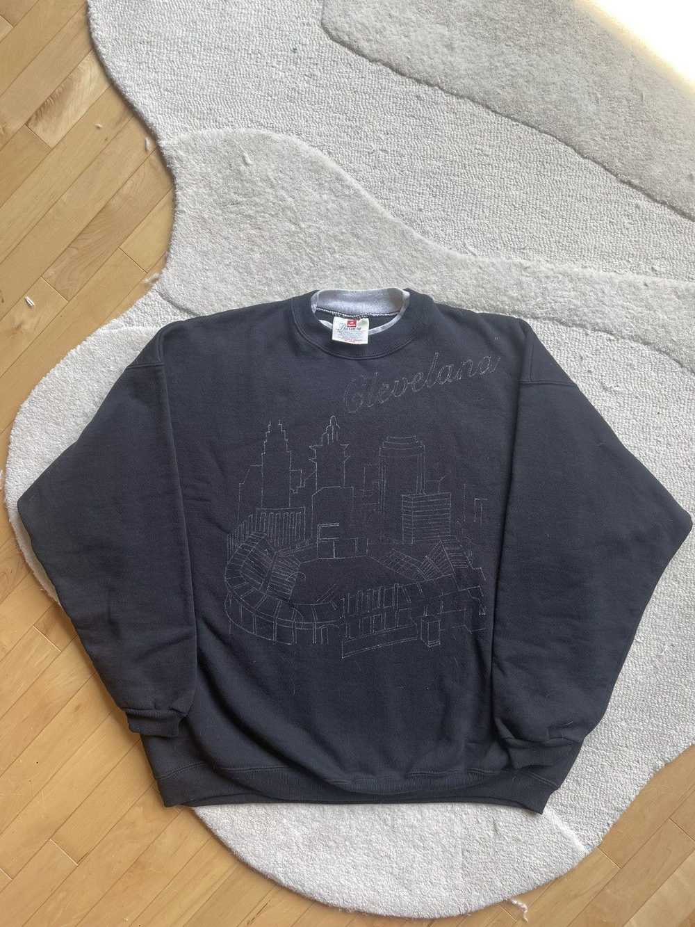 Vintage Vintage Cleveland Sweatshirt - image 2