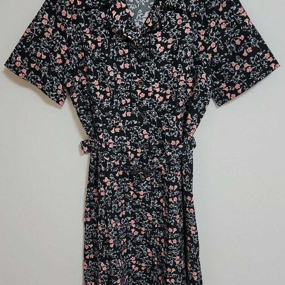 Short-sleeved floral dress in Showa-era retro sty… - image 1