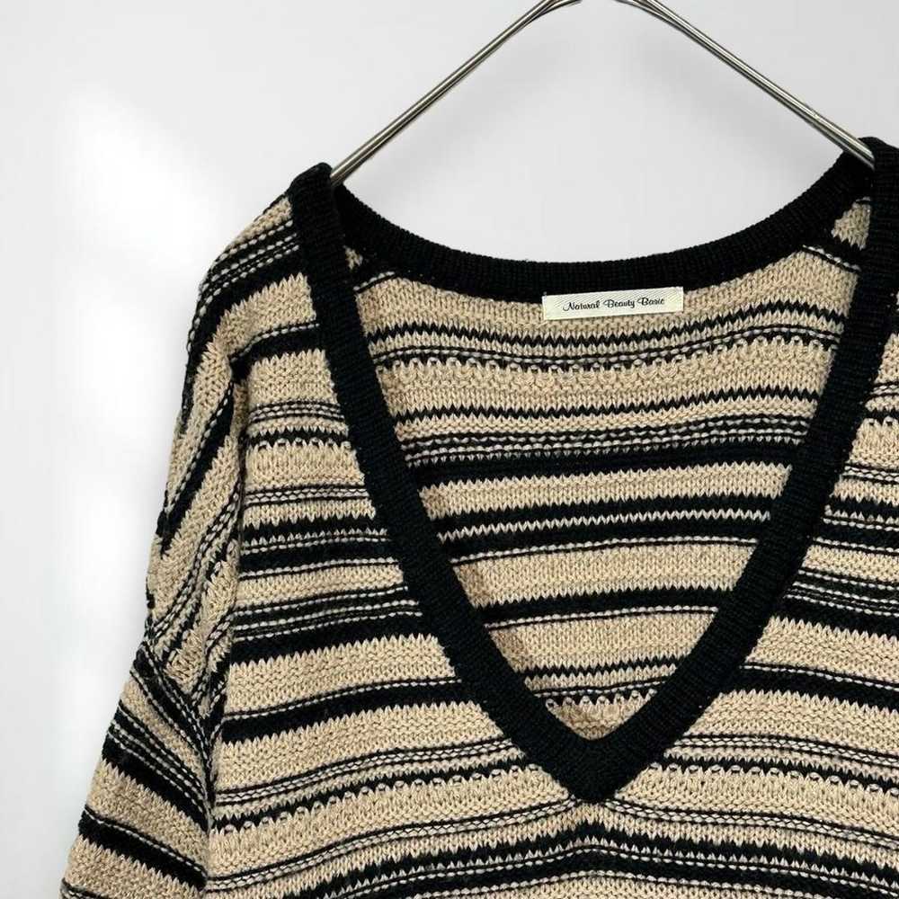 E5578 Natural Beauty Basic Knit V-Neck Border Lon… - image 2