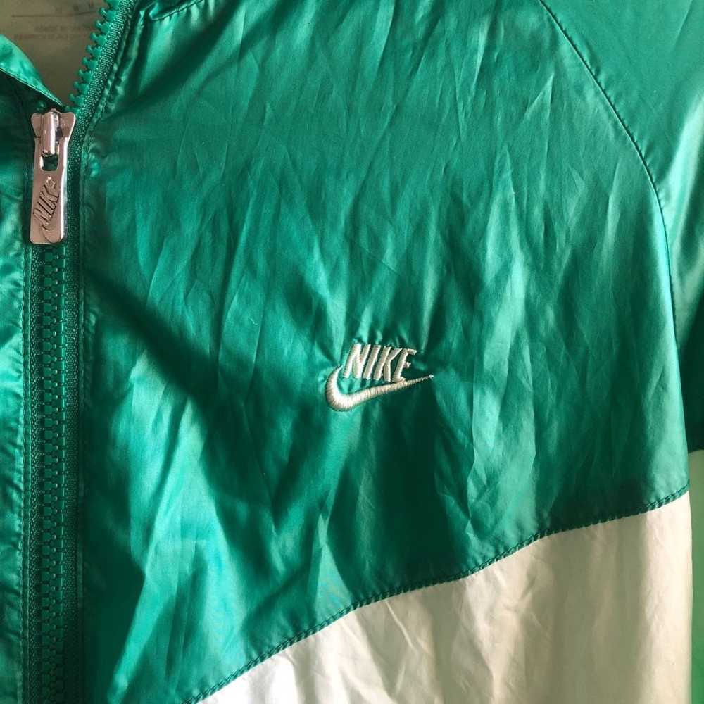 vintage Nike windbreaker jacket - image 2