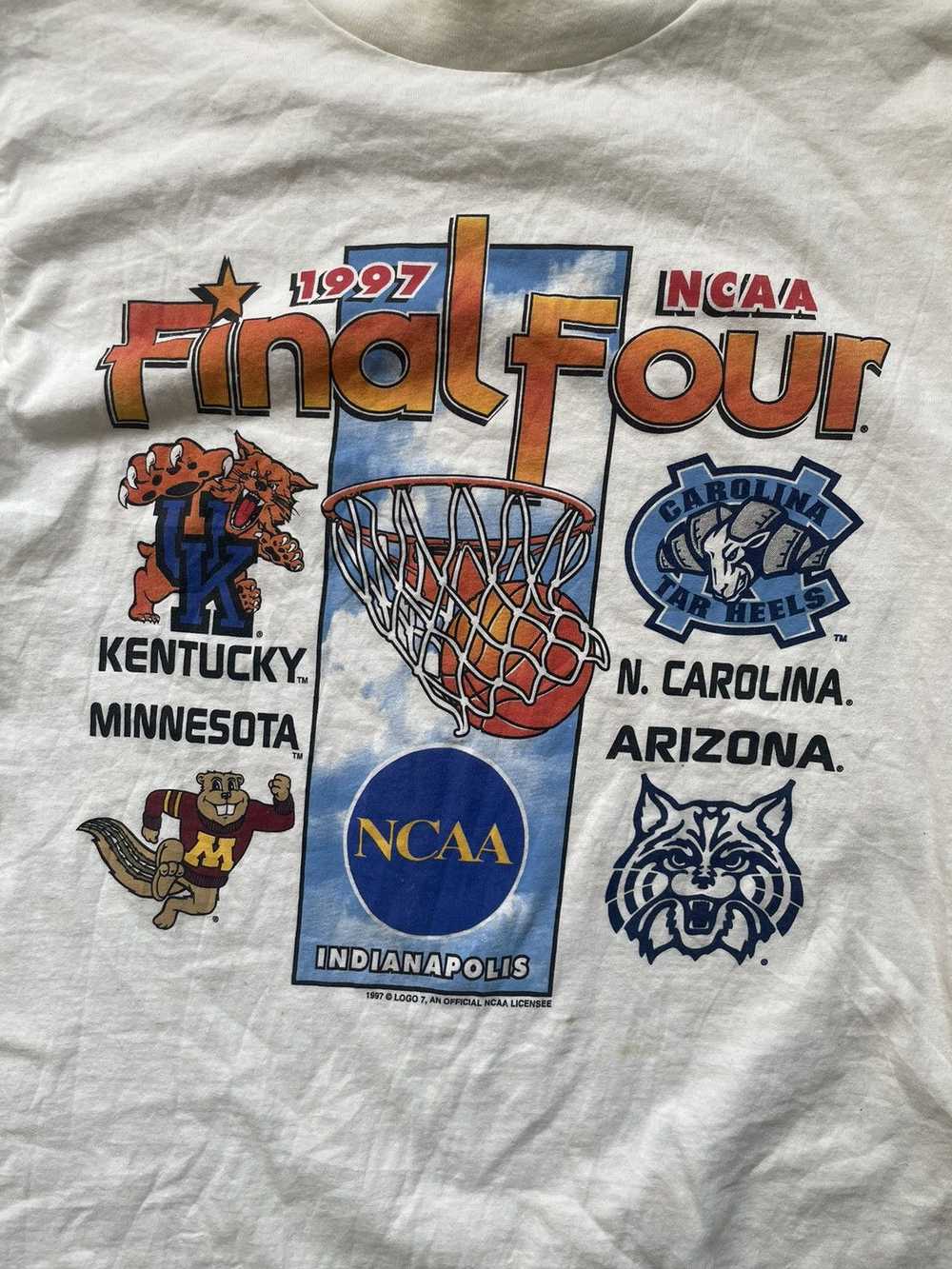 Vintage Vintage 1997 NCAA FINAL FOUR TEE - image 3