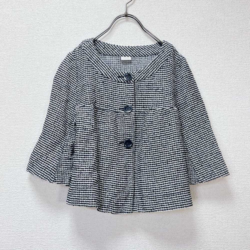 Tweedy casual lightweight collarless jacket for a… - image 2