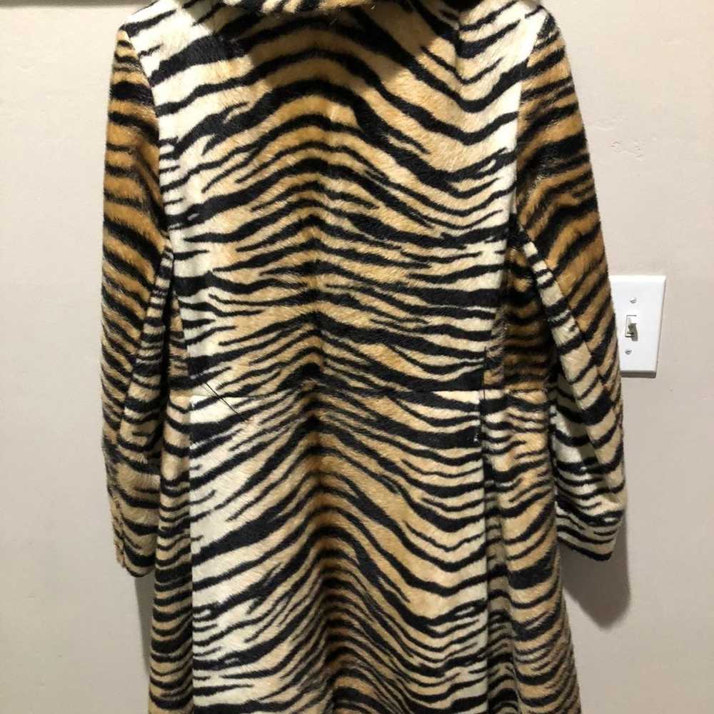 Vintage zebra animal print trench coat - image 3