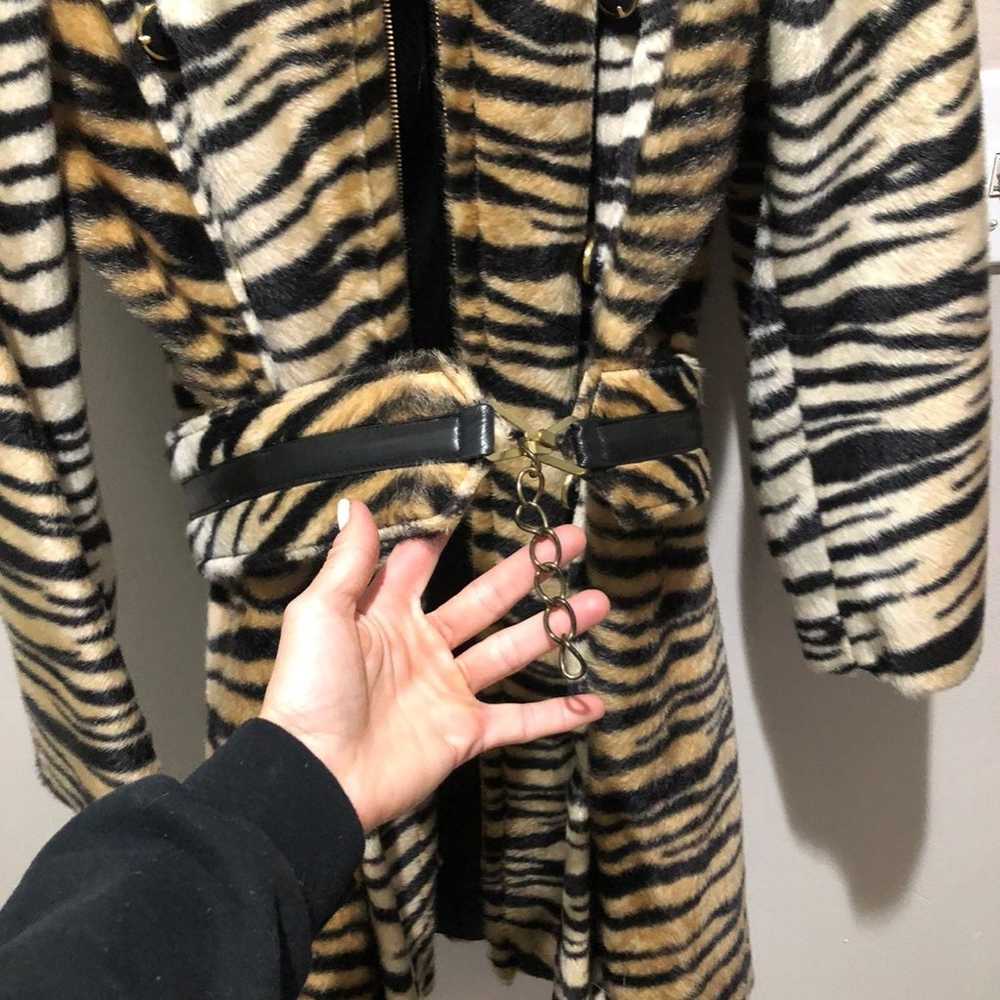 Vintage zebra animal print trench coat - image 4