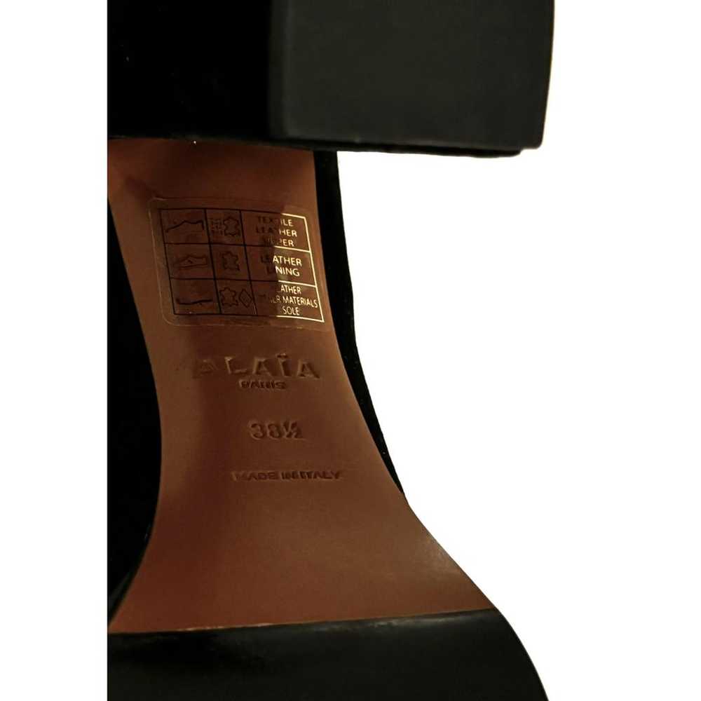 Alaïa Velvet boots - image 9