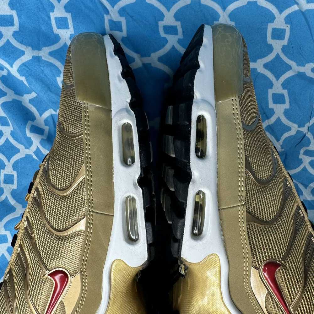 Nike Men’s size 12 Nike Max plus QS metallic gold… - image 8