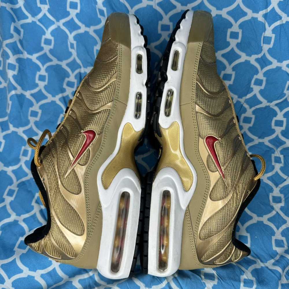 Nike Men’s size 12 Nike Max plus QS metallic gold… - image 9