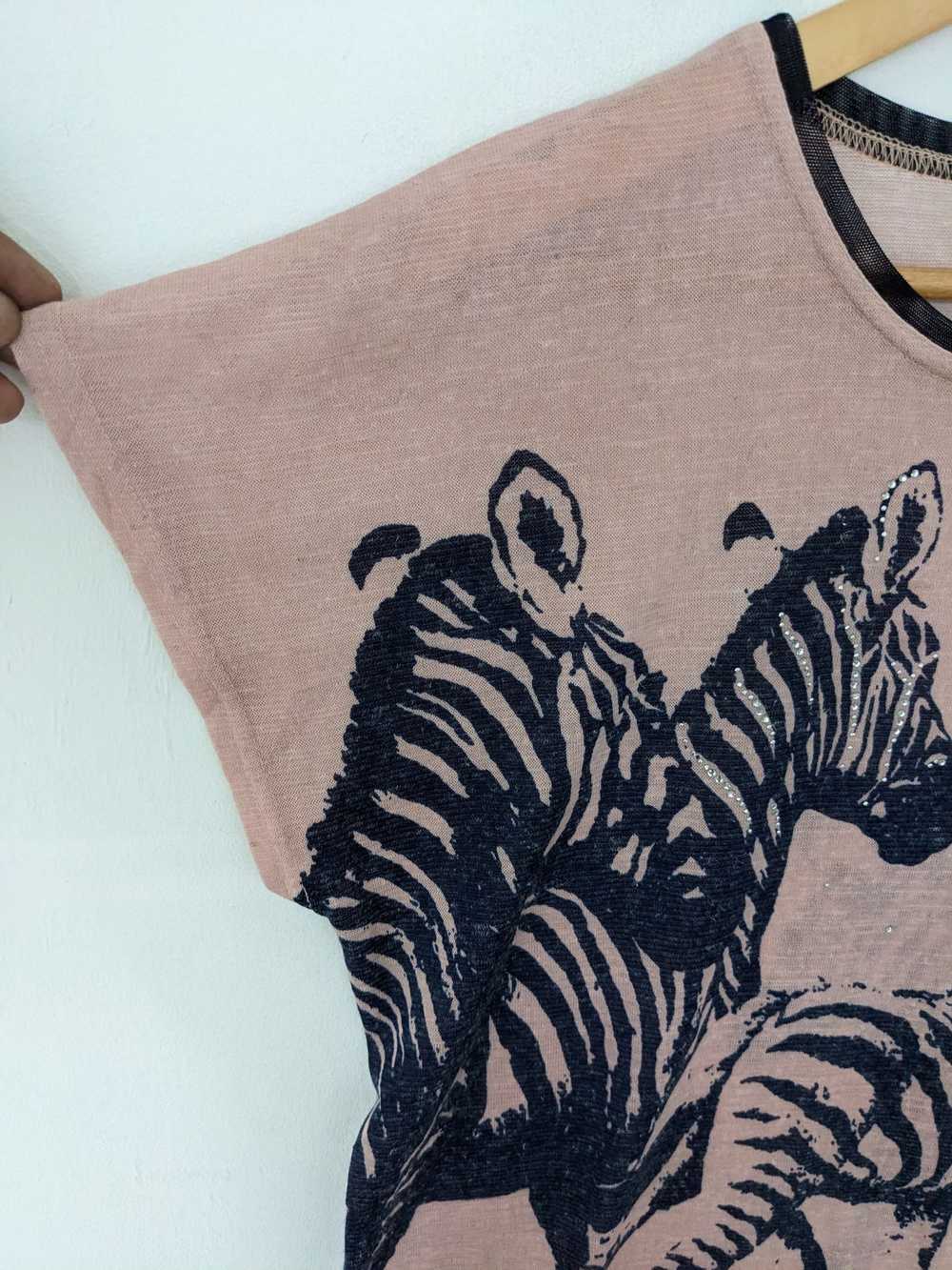 Animal Tee × Designer × Streetwear Vintage Zebra … - image 9