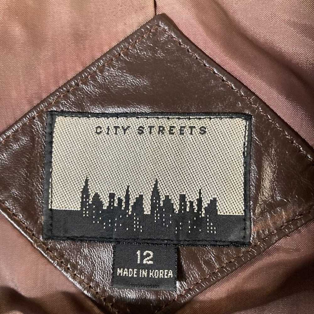 Womens Vintage City Streets Leather Jacket Button… - image 8