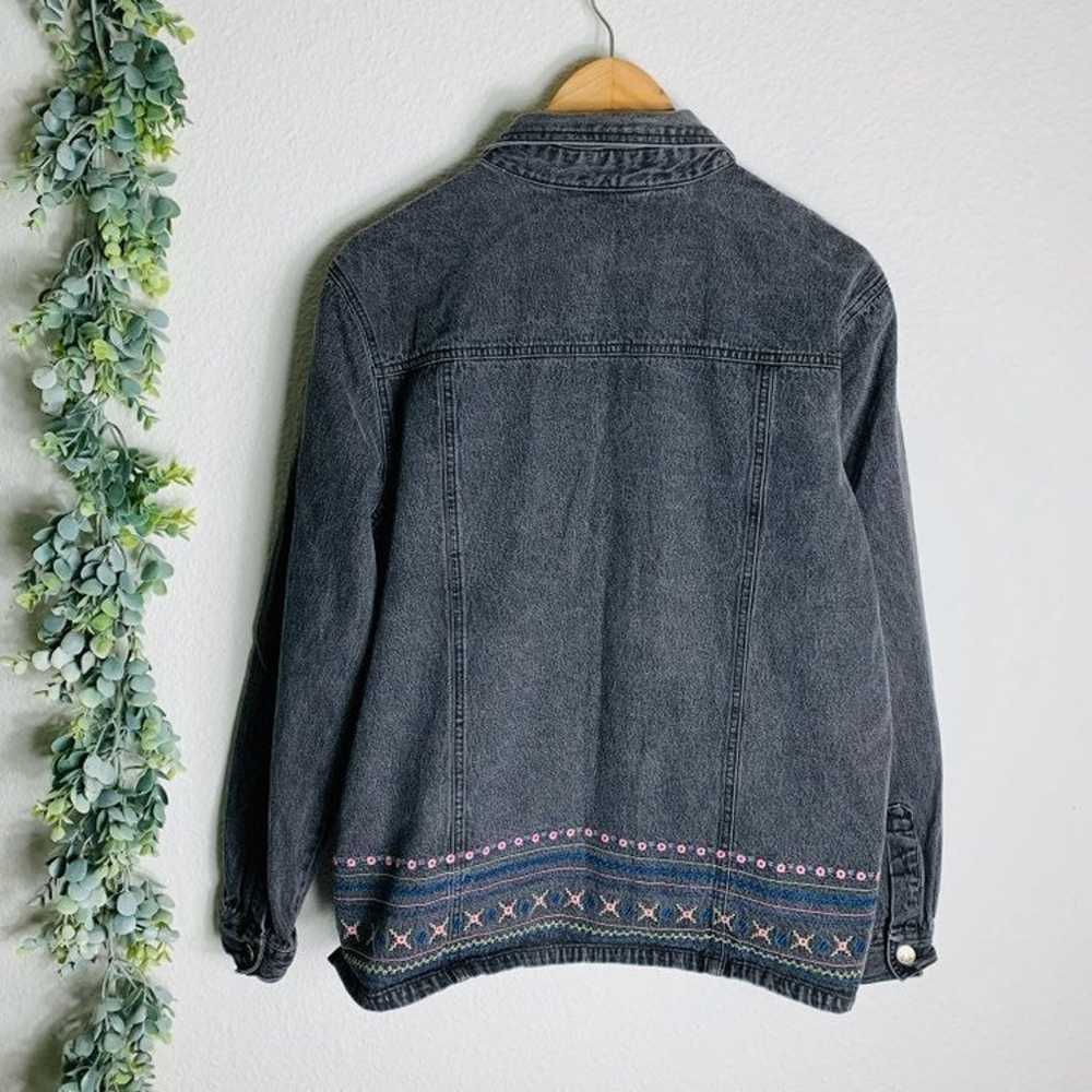 Denim & Co L embroidered Denim Jacket - image 9