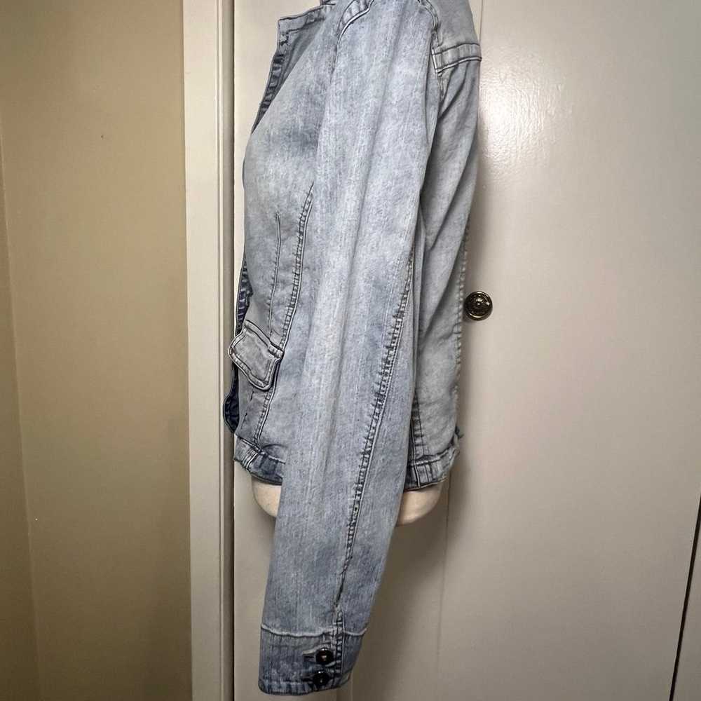 Vintage Guess Jeans Jacket Women’s Size XL Light … - image 3