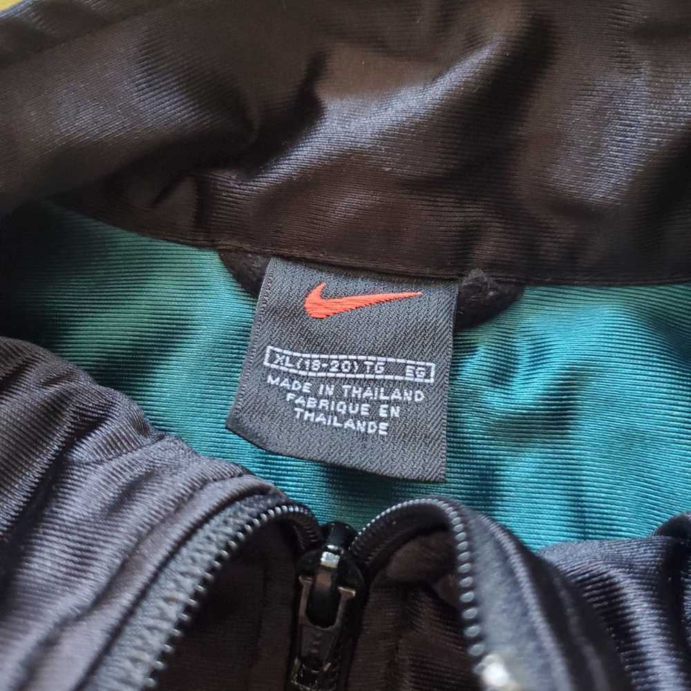 Nike Vintage Full-Zip Windbreaker Light Jacket La… - image 3