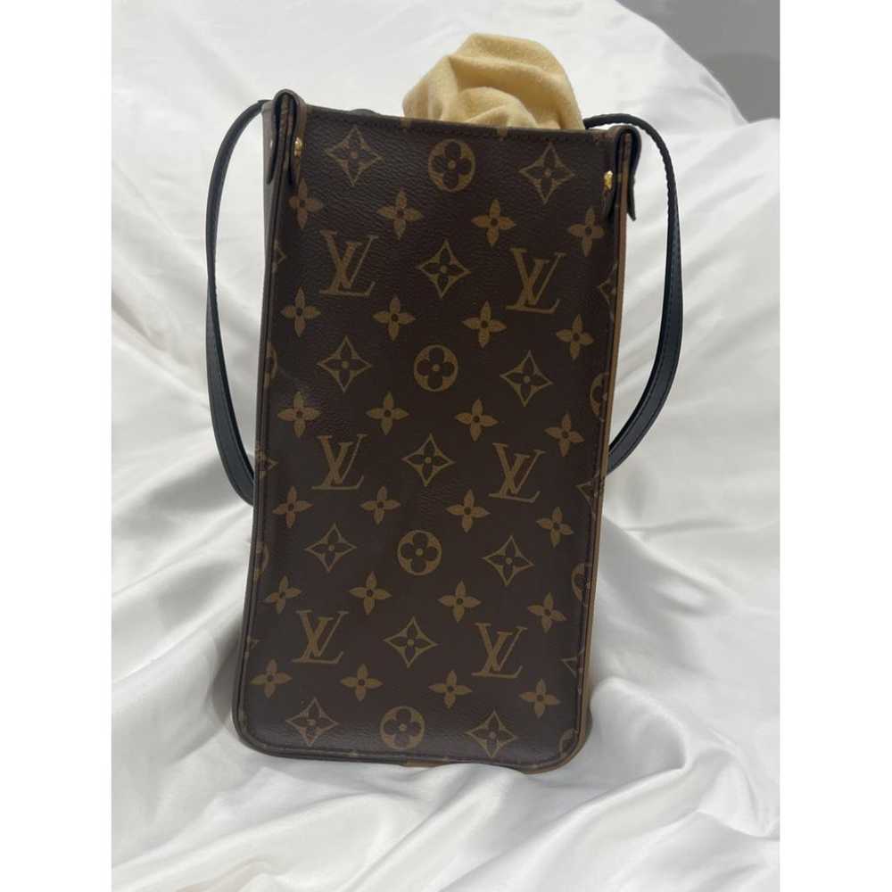 Louis Vuitton Onthego leather tote - image 11