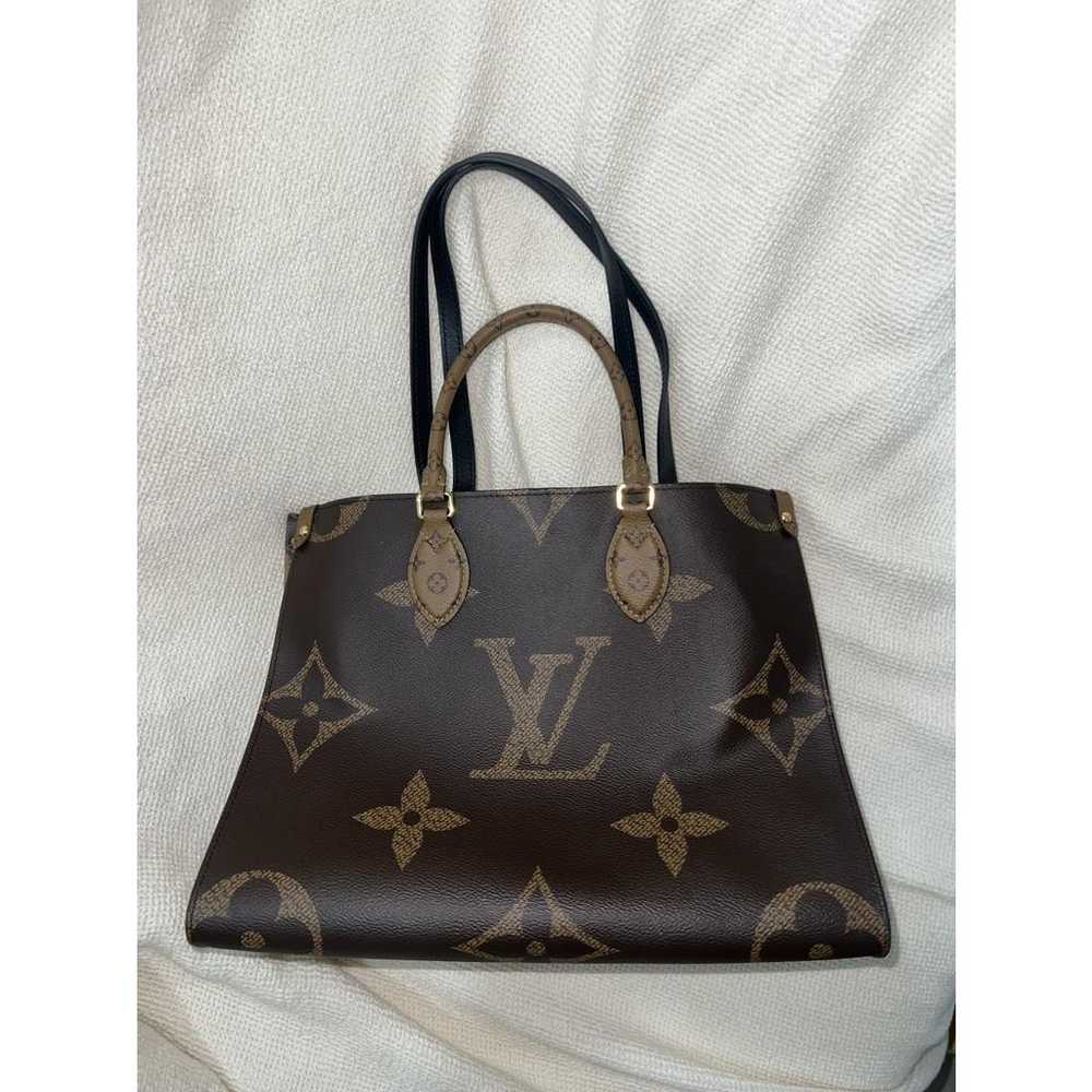 Louis Vuitton Onthego leather tote - image 2