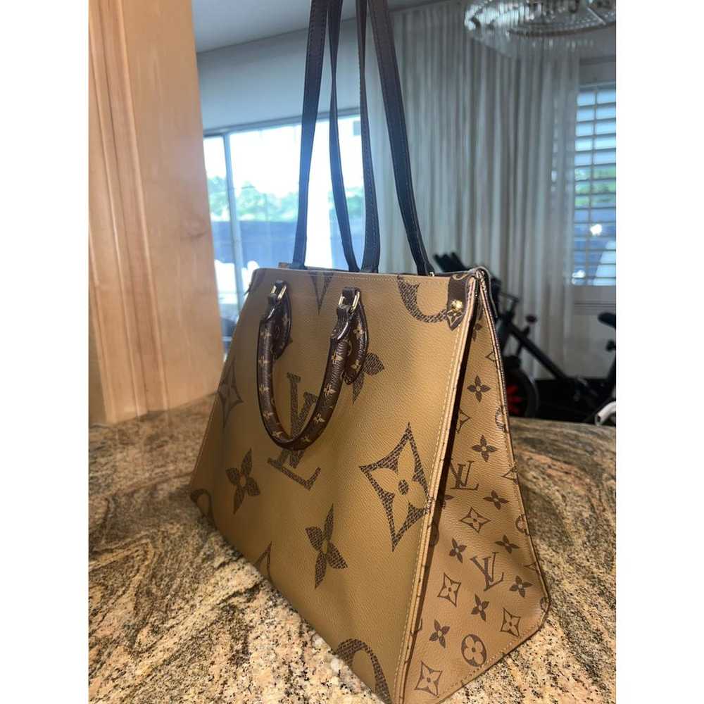 Louis Vuitton Onthego leather tote - image 4