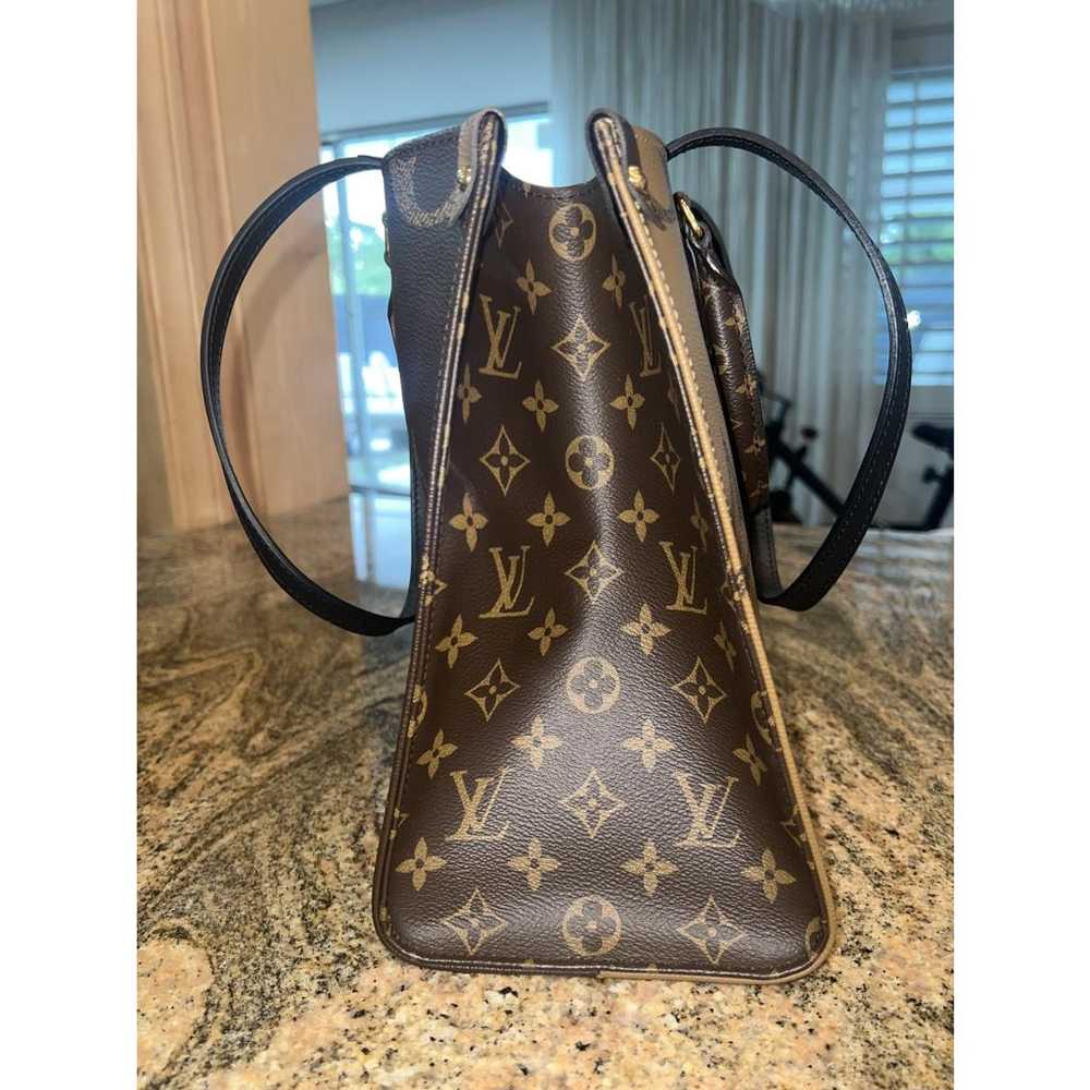 Louis Vuitton Onthego leather tote - image 7