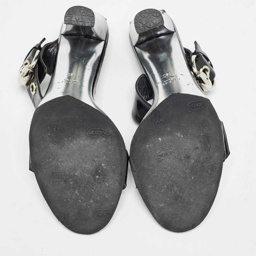 Gucci Patent leather sandal - image 5