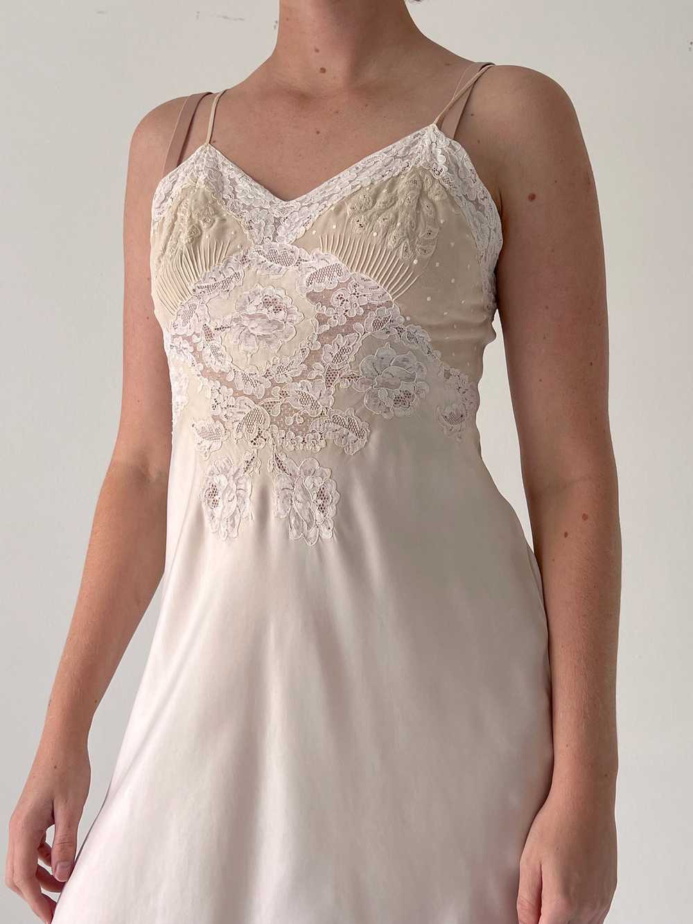 1930's Cream Silk Slip with White Lace - image 2