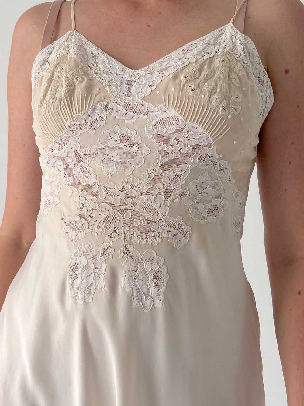 1930's Cream Silk Slip with White Lace - image 3