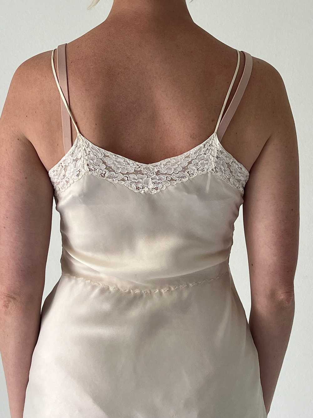 1930's Cream Silk Slip with White Lace - image 8