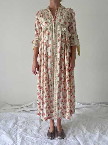 1930's Pink Floral Robe with Cream Lace