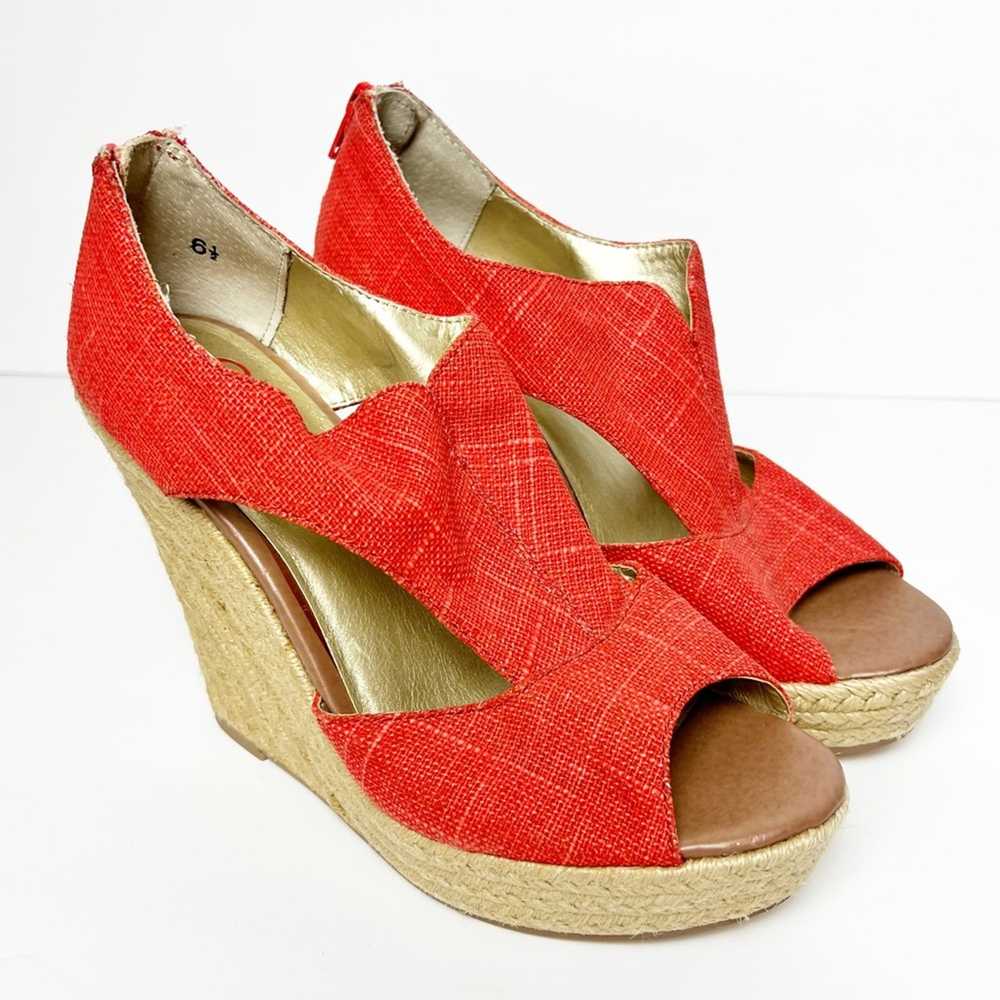 Anthropologie Seychelles Coral Textured Peeptoe R… - image 1