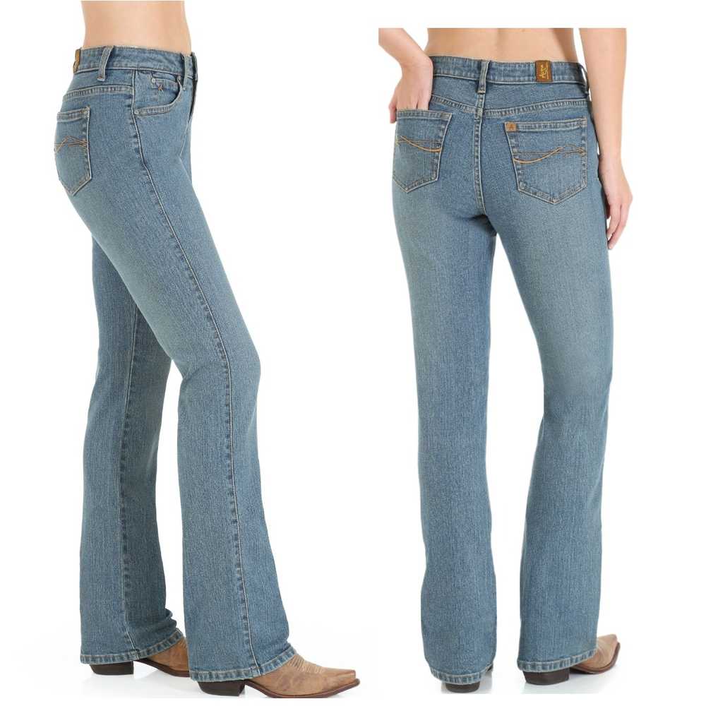 Wrangler Bootcut Womens 22 SHT Aura Slimming Jean… - image 1