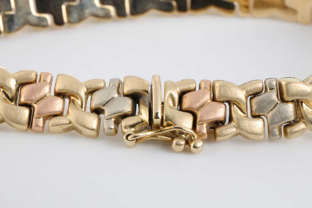 7" 14k Tri-Tone Gold Unique Brushed Link Bracelet… - image 4