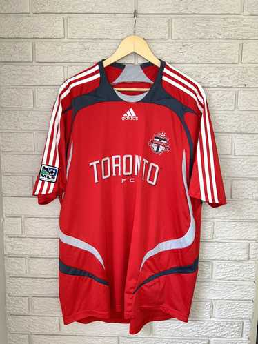 Adidas × Soccer Jersey × Vintage Vintage Adidas To