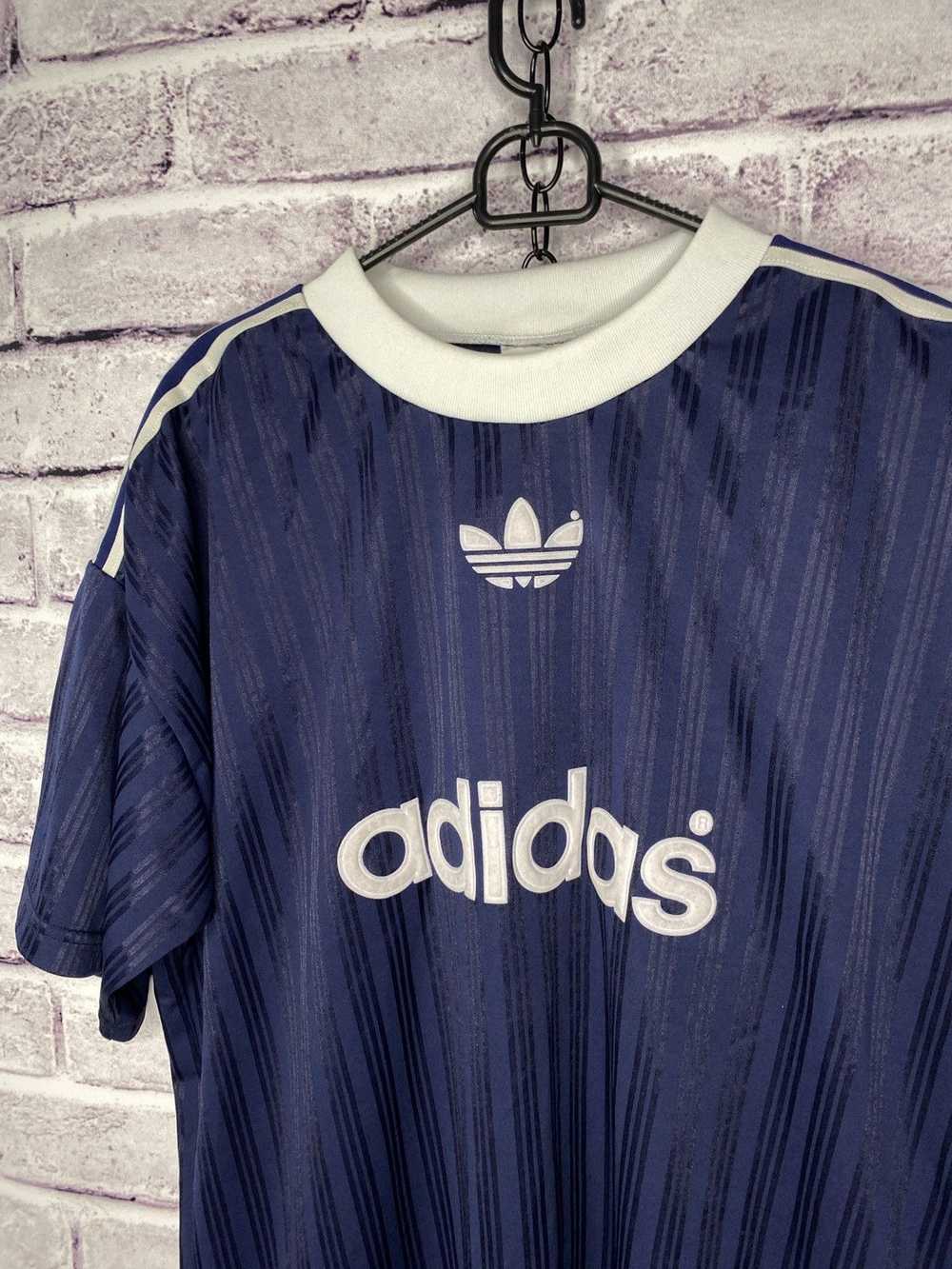 Adidas × Streetwear × Vintage MENS T-Shirt Adidas… - image 4