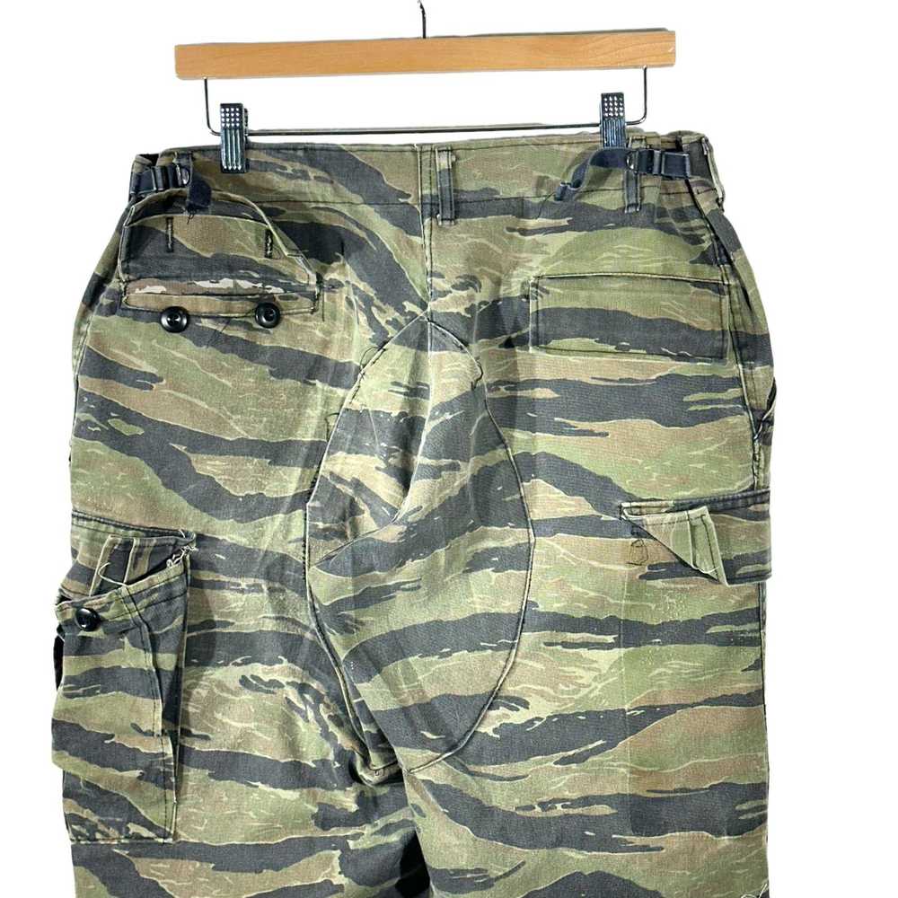 Vintage Vintage Tiger Camo Cargo Pants - image 4