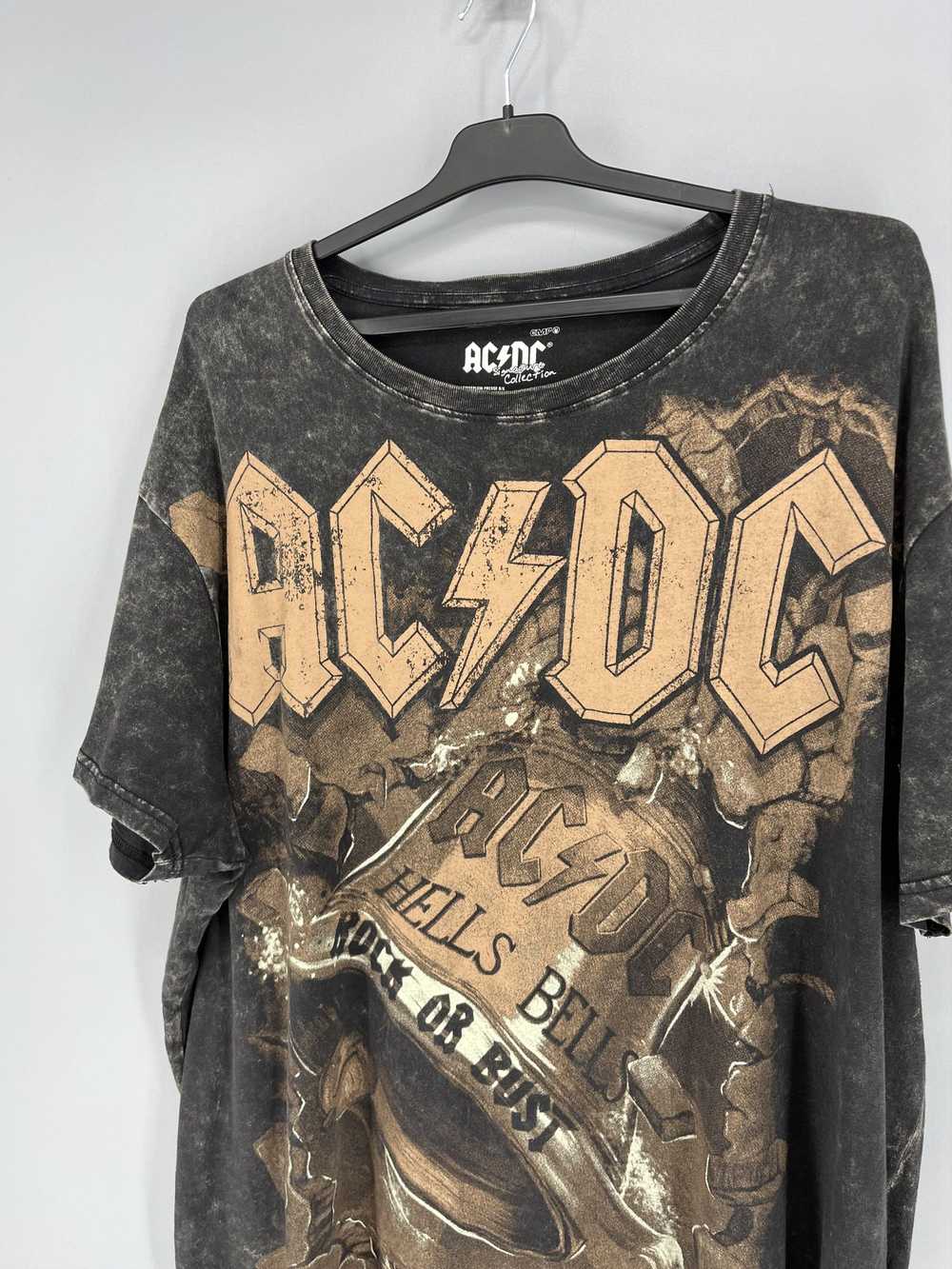 Band Tees × Streetwear × Vintage Vintage ACDC Hel… - image 9