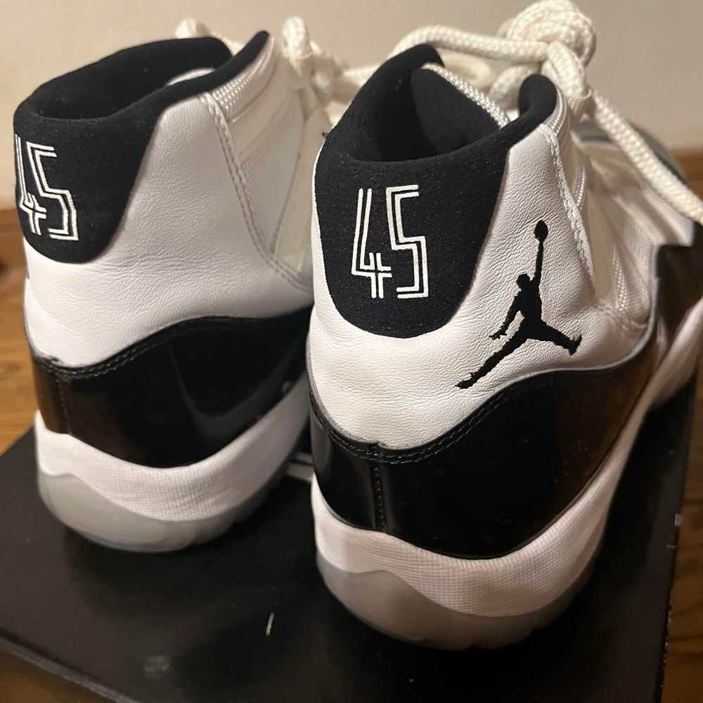 Men 9.0US Nike Air Jordan 11 Concorde - image 3