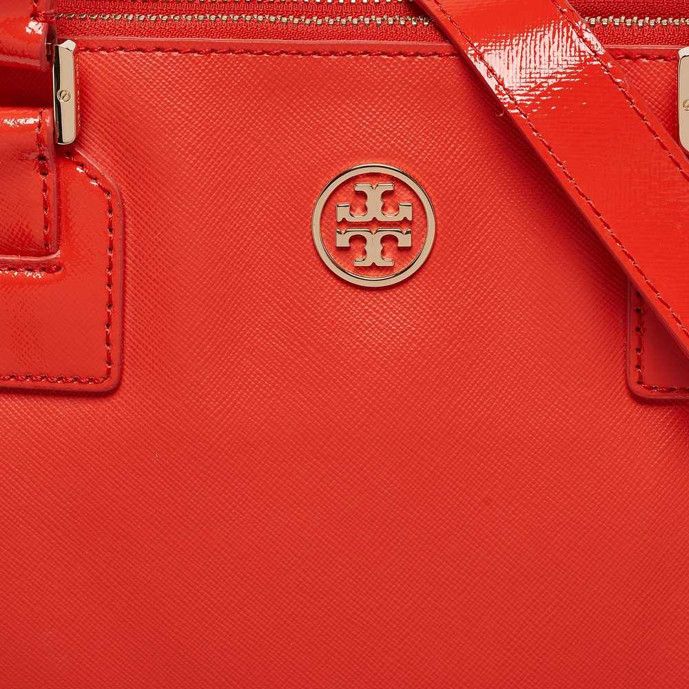 Tory Burch Orange Patent And Leather Large Robins… - image 4