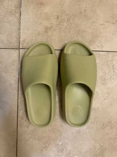 Adidas × Yeezy Season Yeezy Slides