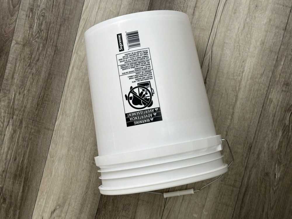 Supreme Supreme x Leaktite 5-Gallon Bucket White … - image 3