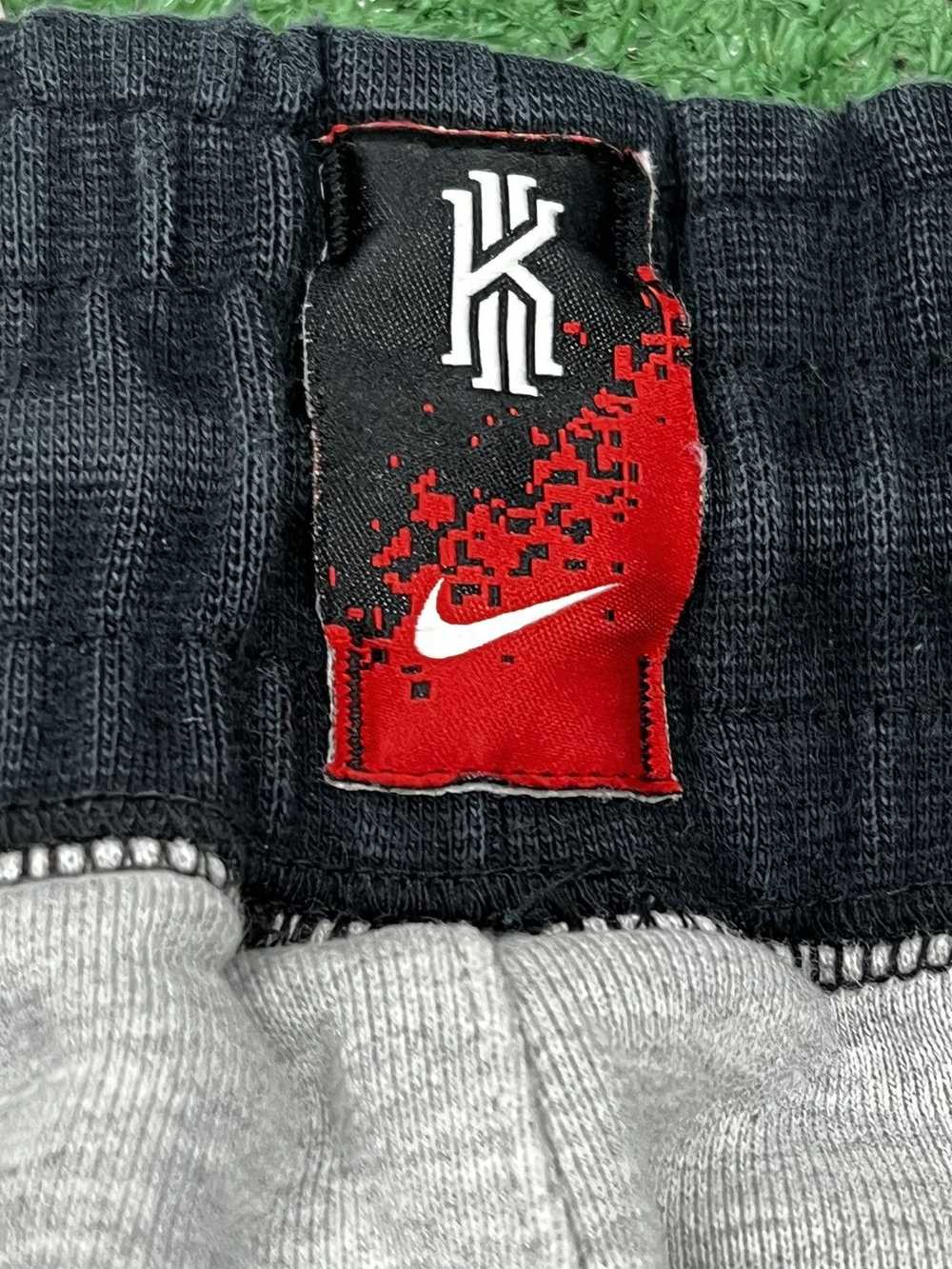 Nike × Streetwear Nike Tech Kyrie Irving Zip Off … - image 8