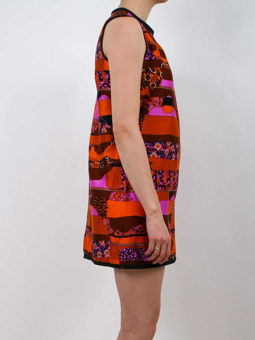 1960s Mod Orange Pink and Black Wrap Mini Dress - image 4