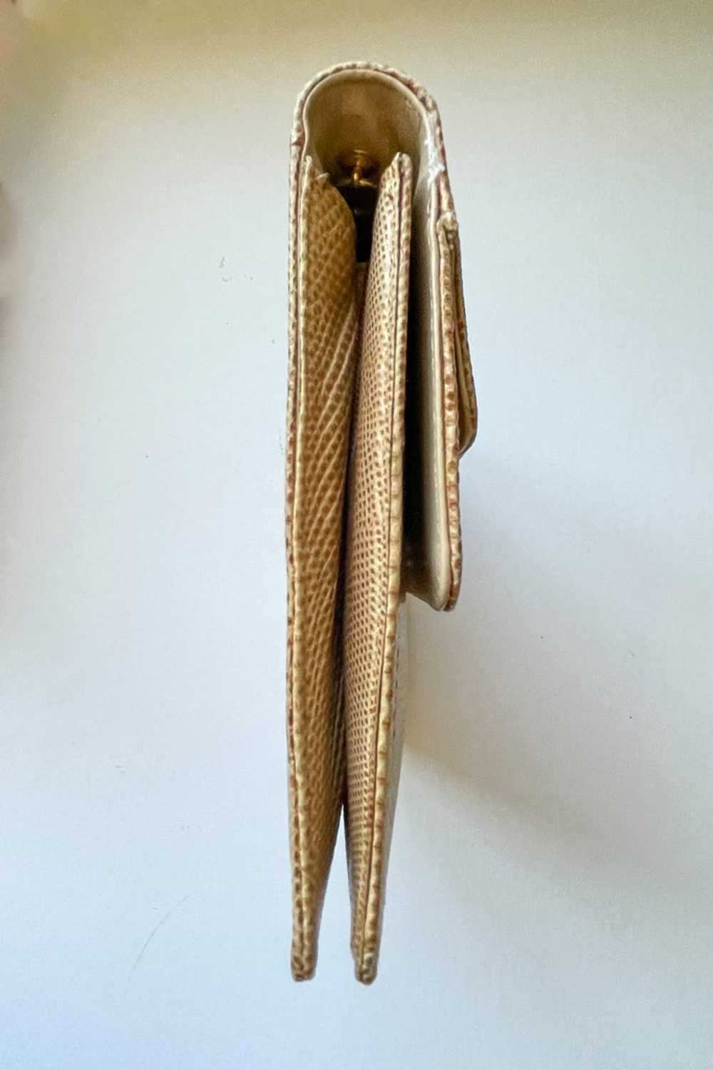 Vintage 70s Tan Lizard Flat Clutch Bag + Metal St… - image 8