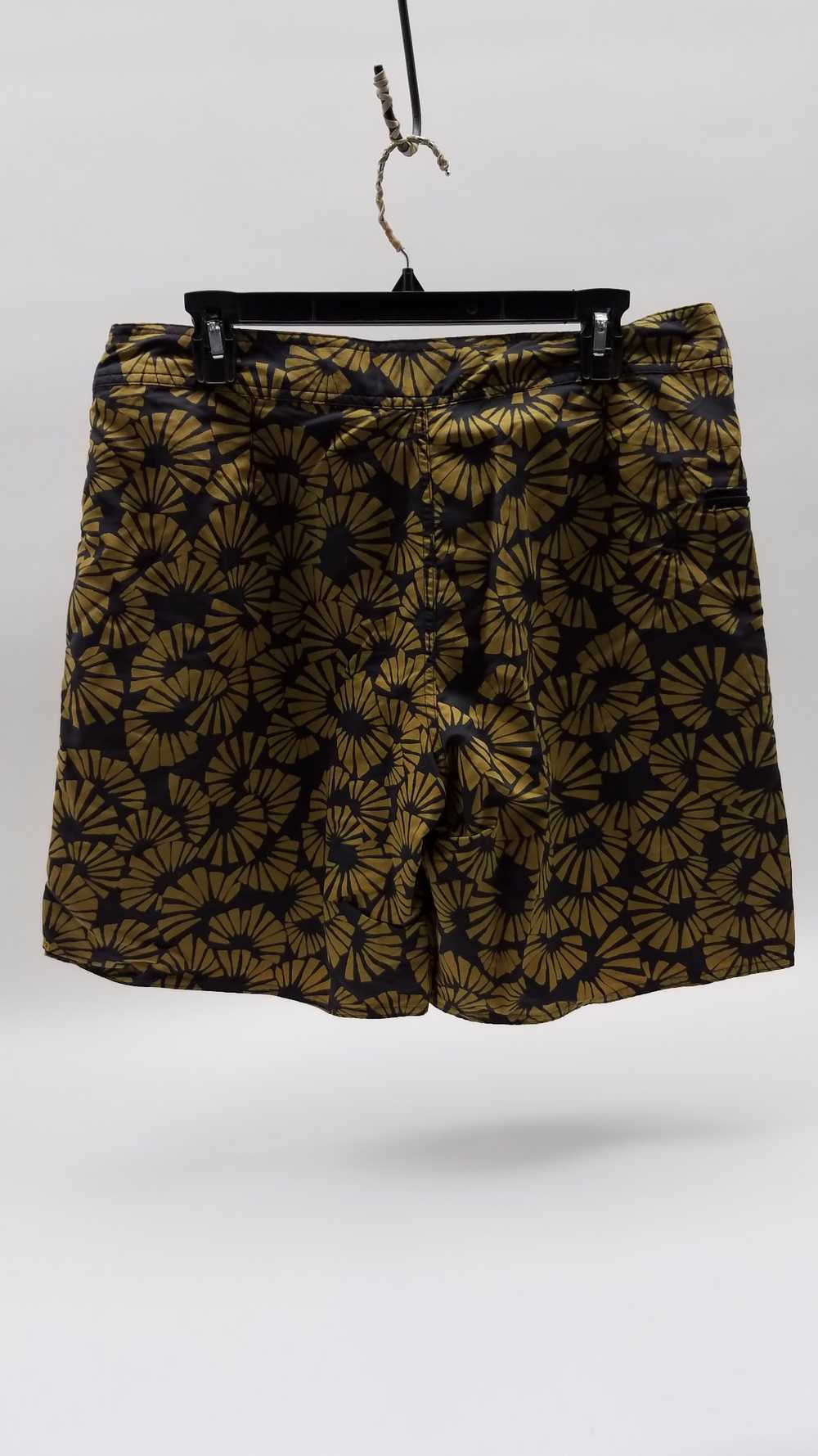 Men's PATAGONIA Yellow & Black Floral Swim Shorts… - image 3